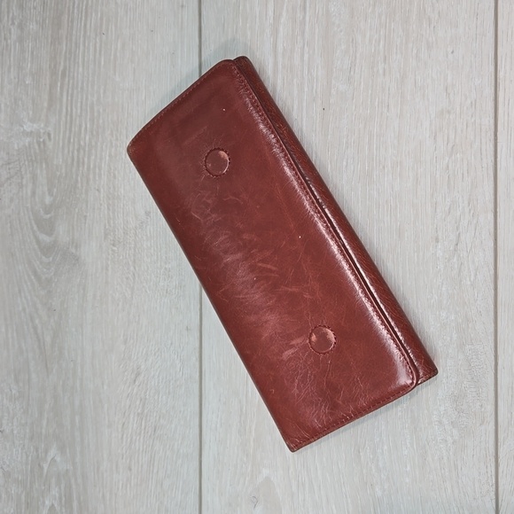Hobo Women Leather Wallet - Picture 1 of 12